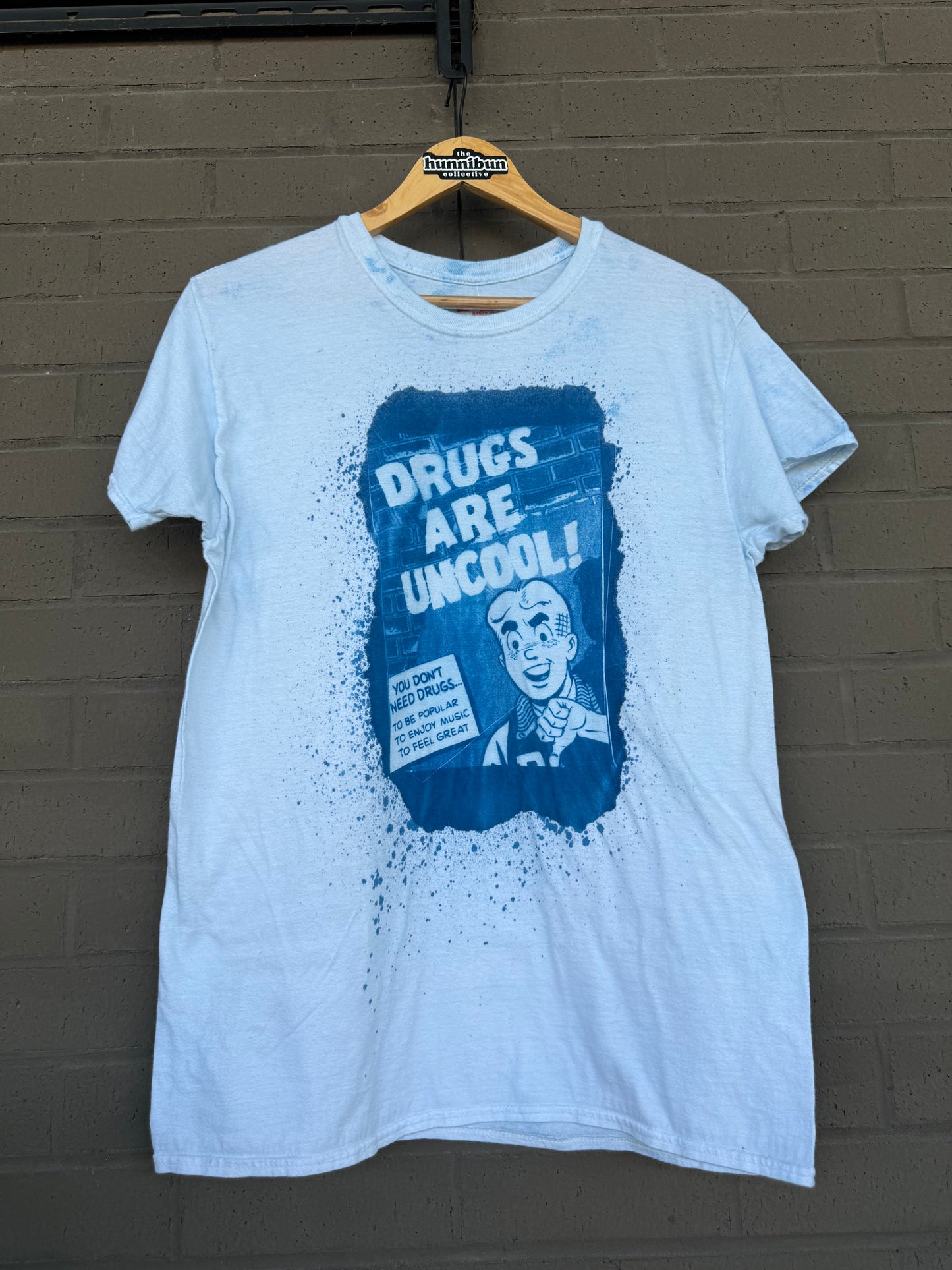 drug free tee - medium
