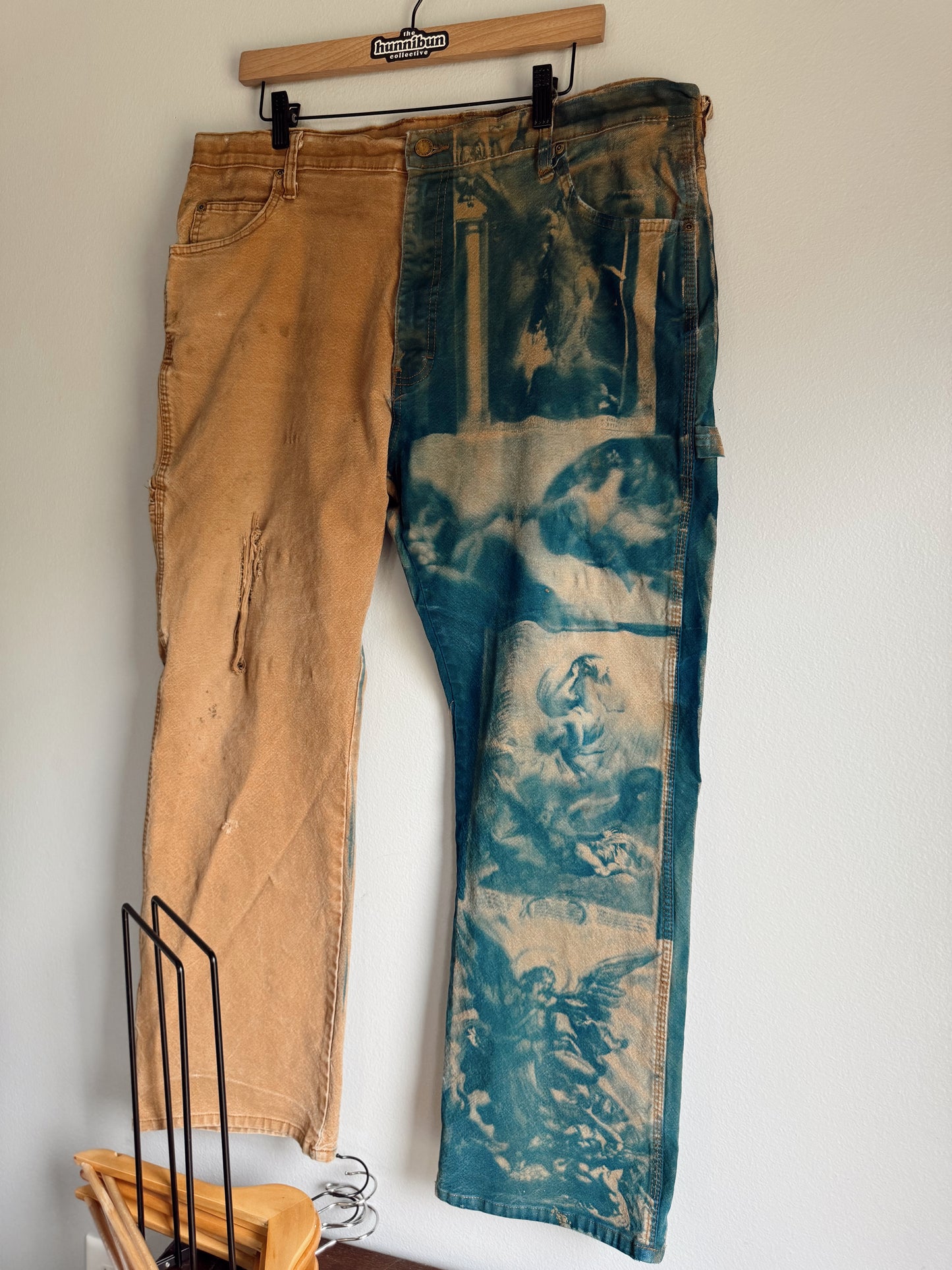 greco-roman art distressed dickies (38x32)